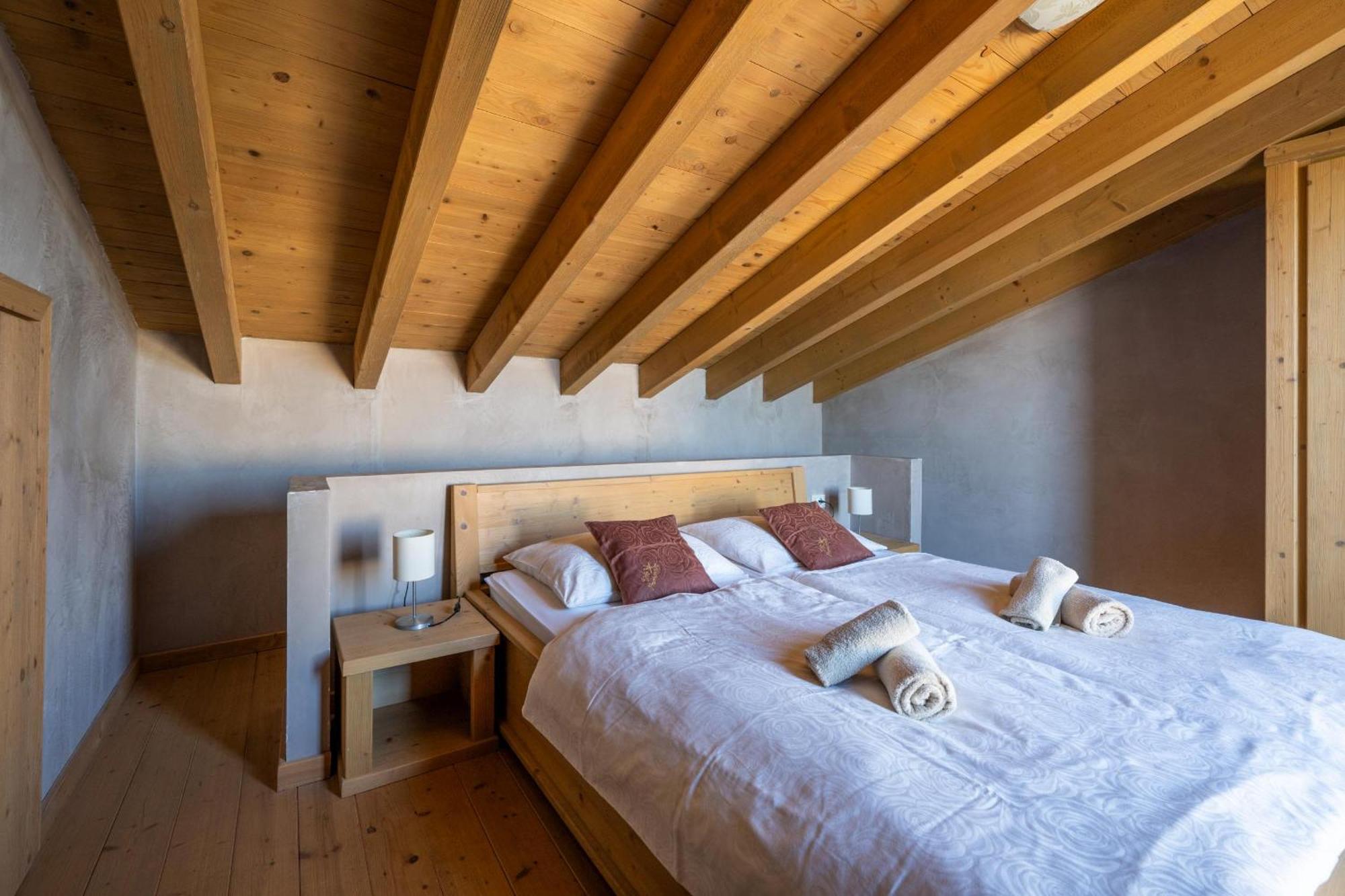 6-Bedroom Villa Chiara With Sea View Premantura Exterior photo